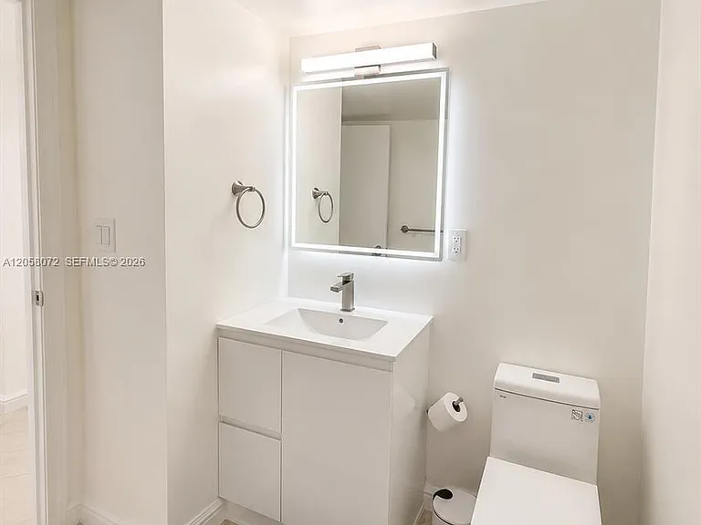 5838 Collins Ave #5G — Photo 14