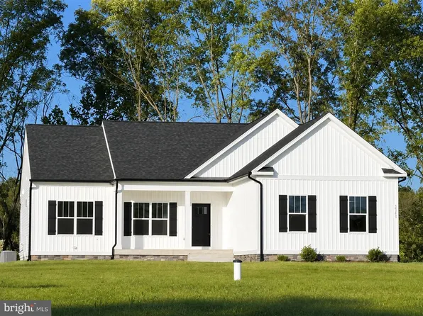 11585 Forest Walk Dr, Spotsylvania, VA 22551
