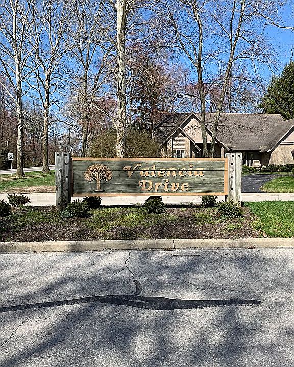 2nd image of 5016 Valencia Dr
