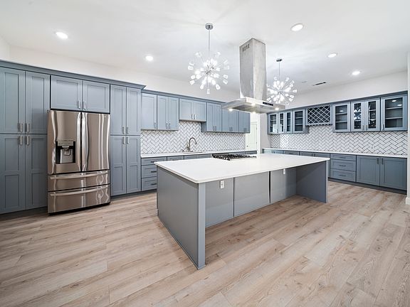 4th image of 8809 Isom Ln