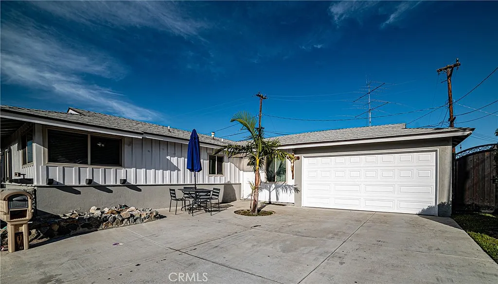 3 bed, 1201 sqft, $4,500 — Photo 4