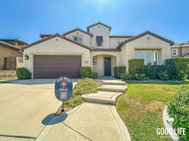823 Scenic Terrace Pl — Photo 1