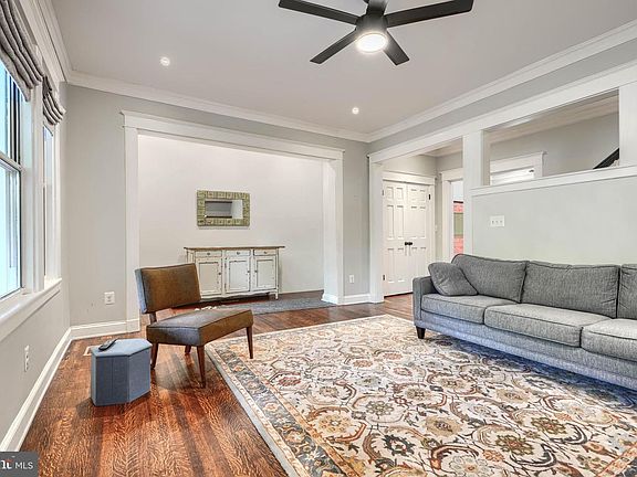 5th image of 4416 Roland Ave