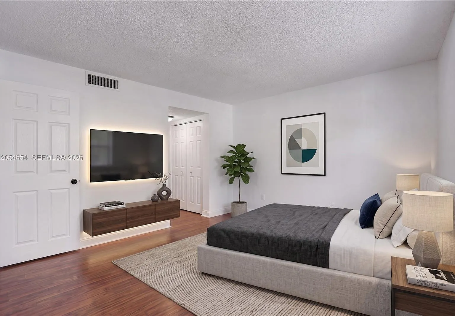 Springcrest Condo — Photo 3