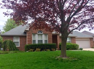 2750 Steamboat Springs Dr, Rochester Hills, MI 48309