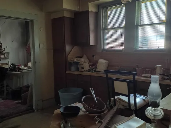 7739 Brownsville Ave, Dallas, TX 75216