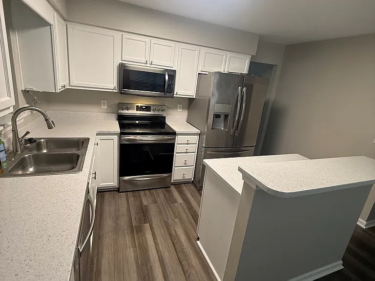 23248 Spring Crest Dr — Photo 3