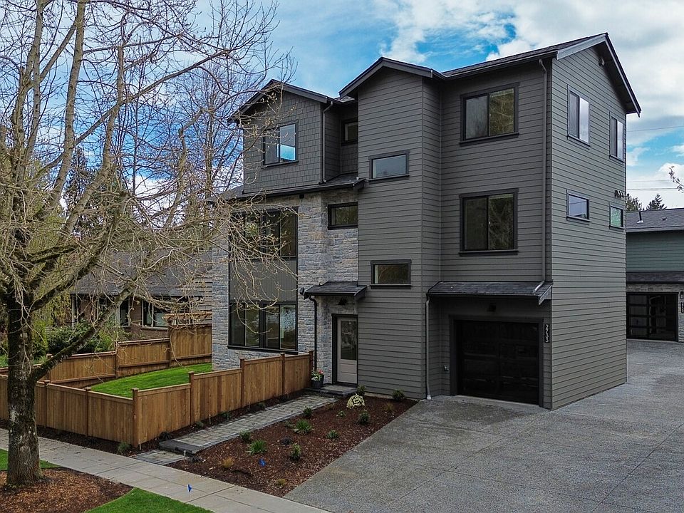 1st image of 2733 NE 87th Street