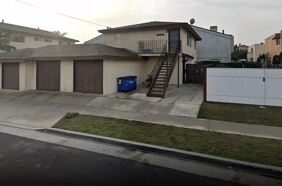 16865 Hoskins Ln #16865
