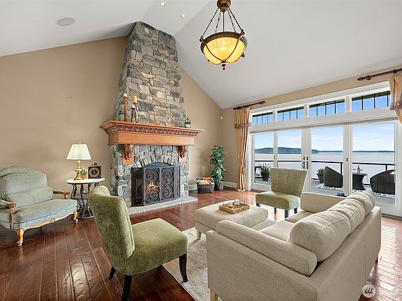 4th image of 2315 Sunnyside Heights Drive