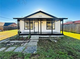 107 Austin St, Poteau, OK 74953
