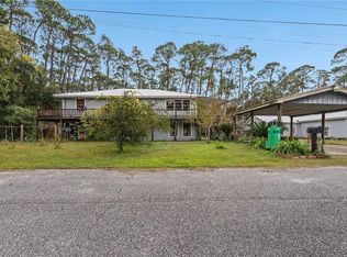 711 Ingraham Pl, Dauphin Island, AL 36528