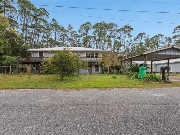 711 Ingraham Pl, Dauphin Island, AL 36528