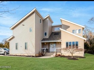 28 Musket Ln, Eatontown, NJ 07724