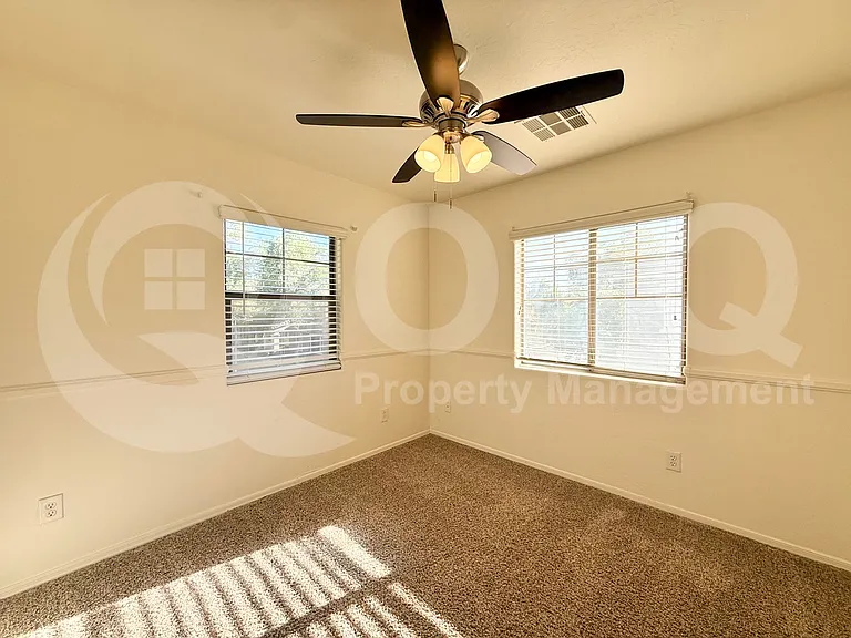 3834 E Santa Fe Ln — Photo 15
