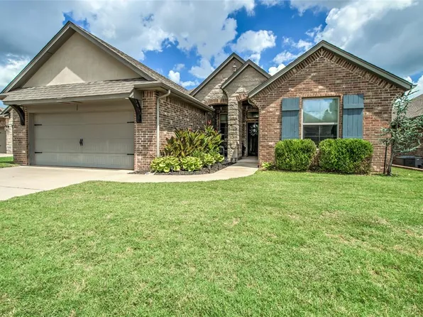 905 NW 189th Cir, Edmond, OK 73012