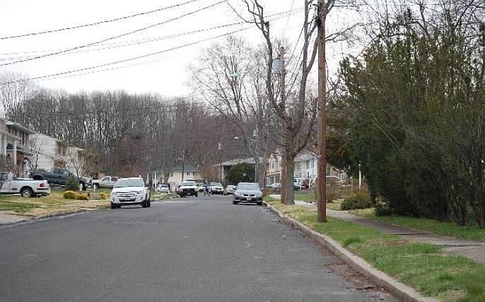 2nd image of 749 N Evergreen Ave