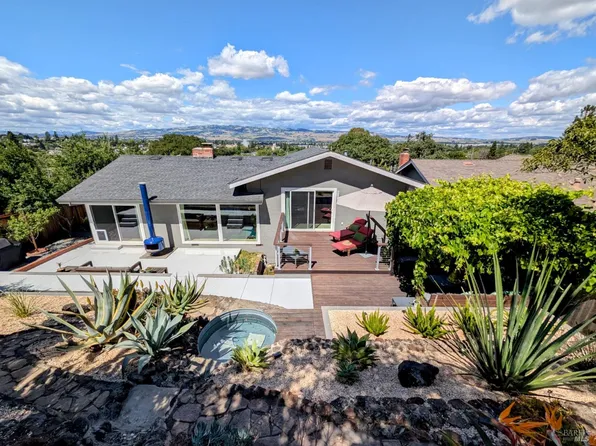211 Hill Boulevard, Petaluma, CA 94952