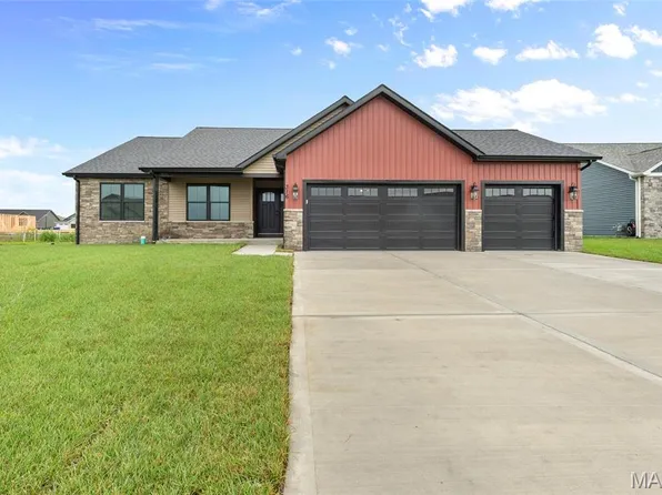 316 Rumsfeld Dr, Troy, IL 62294