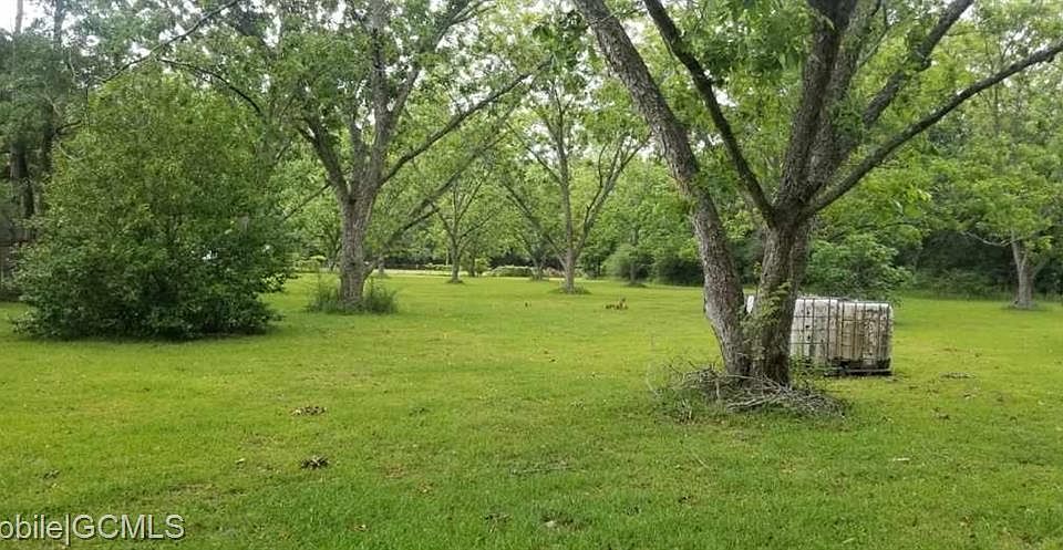 2nd image of 8280 Beechwood Dr
