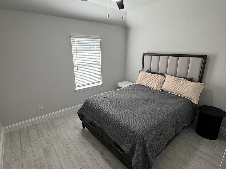 1608 Barnwood Trce — Photo 16