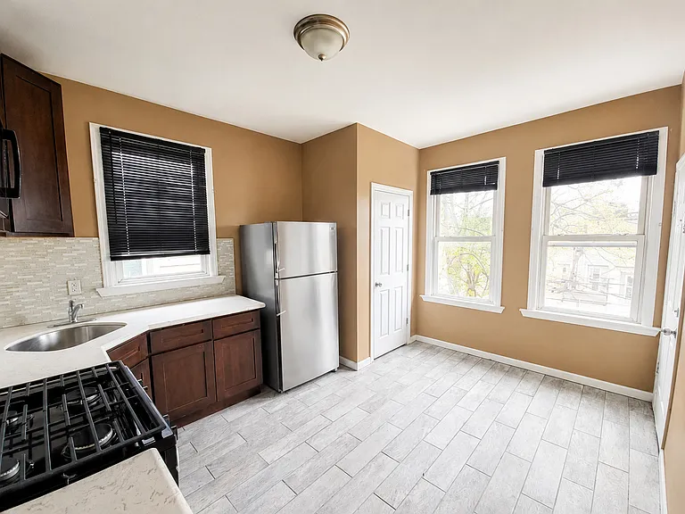 217 N 15th St #2 — Photo 22