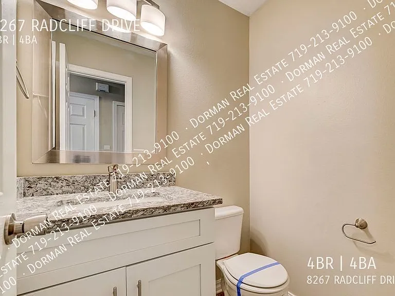 8267 Radcliff Dr — Photo 32