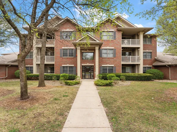 10404 White Oak Ln Unit 2-C, Munster, IN 46321