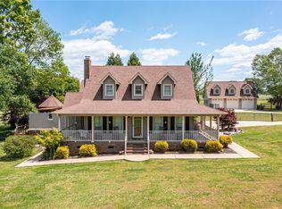 200 Meadowood Dr, Anderson, SC 29626