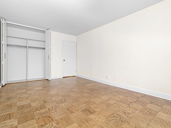 5th image of 400 E 71st St APT 17M