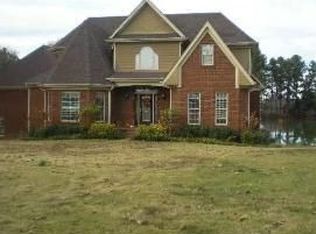 4389 Shiney Point Cv, Southaven, MS 38672