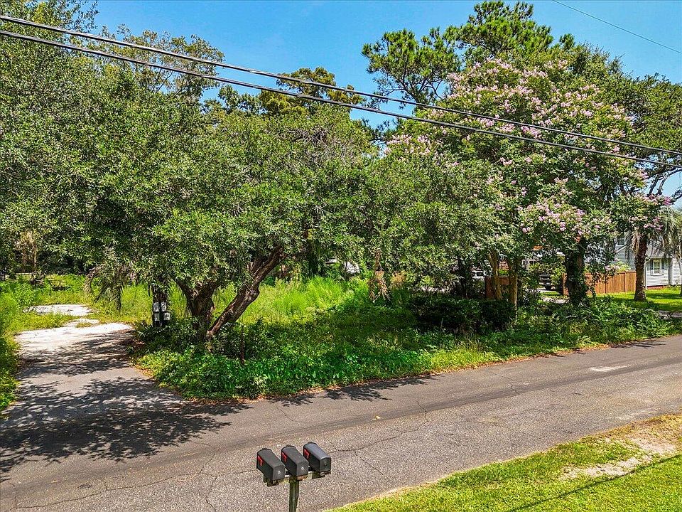 1st image of 452 Lindberg St Lot 10B