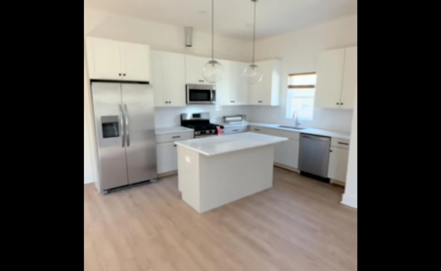 366 Flushing Dr — Photo 4