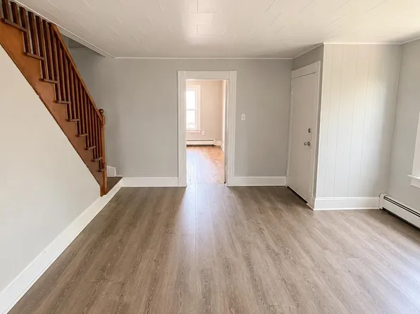 20 Pythian Ave #2L, Watertown, CT 06795