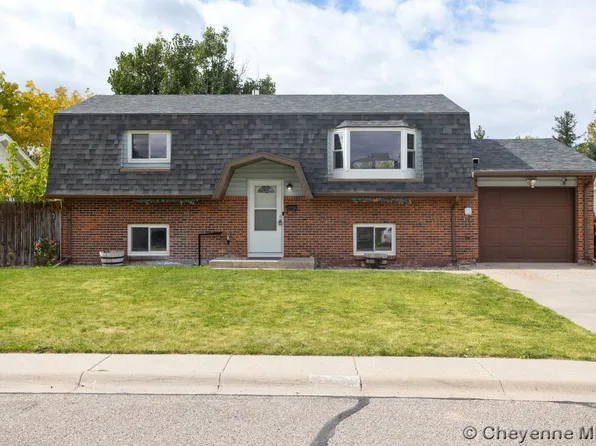 7132 Manhattan Ln, Cheyenne, WY 82009