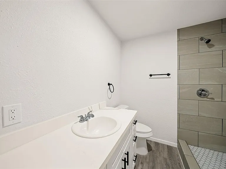 3214 Brea Crest St #A — Photo 5