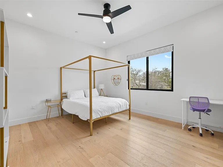 308 Briarwood Trl — Photo 27
