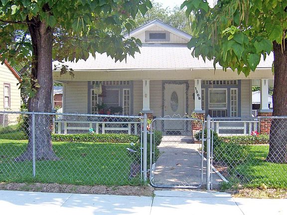 2nd image of 1308 W Boyce Ave