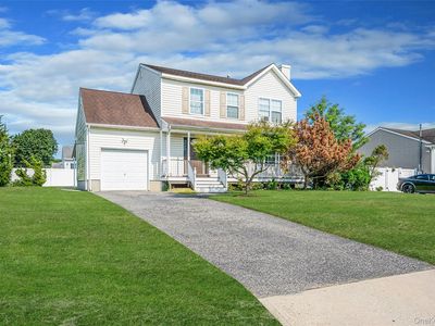 905 Doane Avenue, Bellport, NY, 11713
