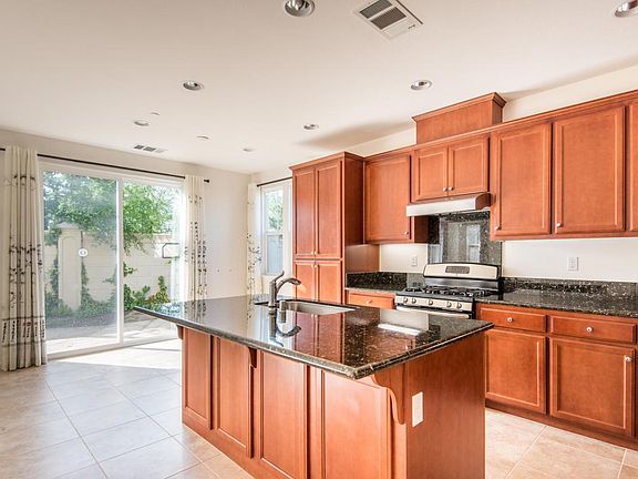 5th image of 3130 Pleasant Lake Ln