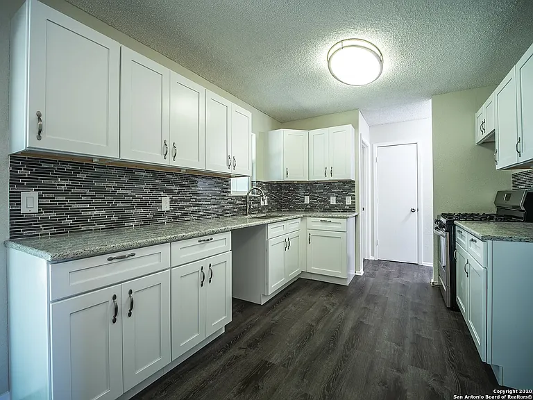 5039 Ed White St — Photo 8