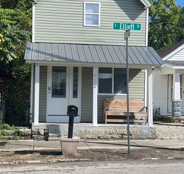 424 S Elliott St — Photo 1