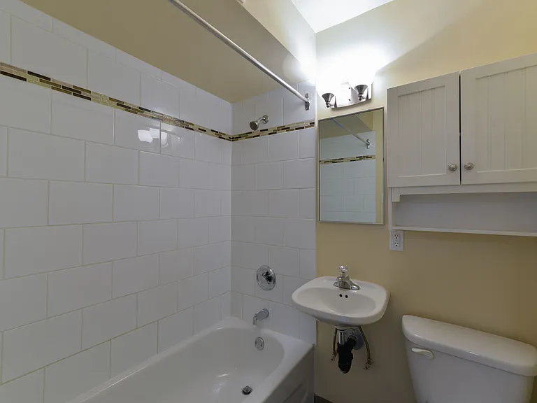 1450 Chestnut St — Photo 22