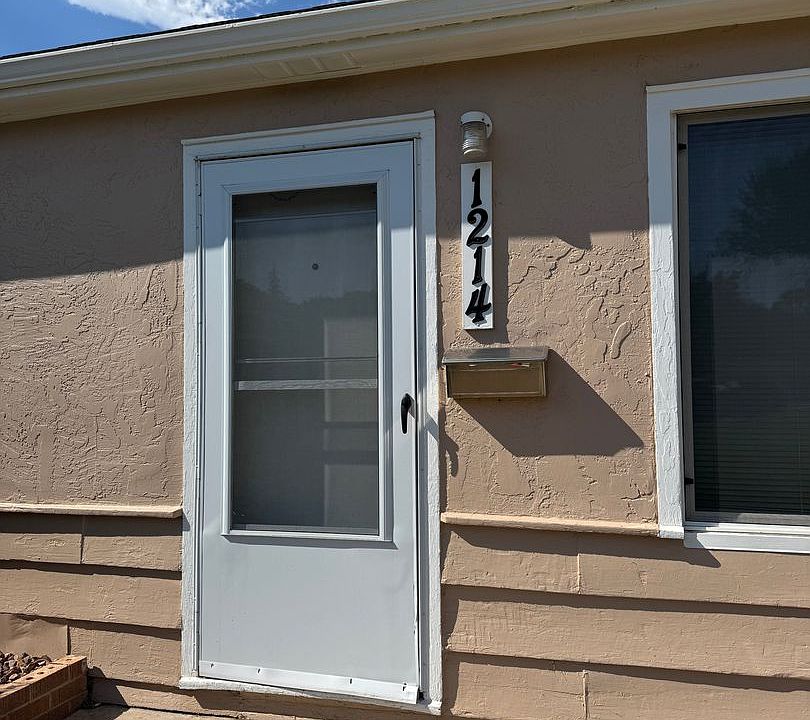 1st image of 1210-16 E Columbia St #1214
