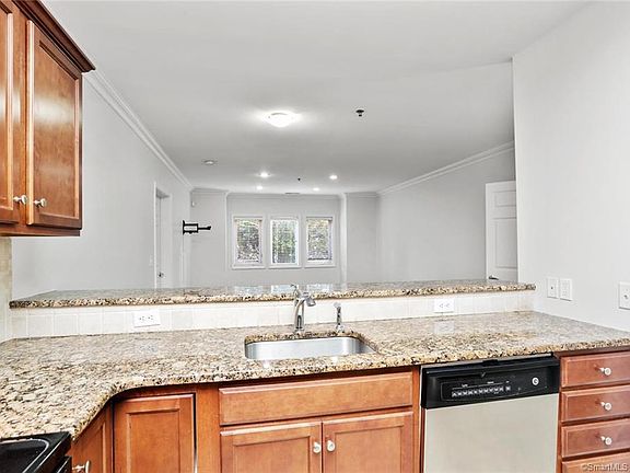 3rd image of 2660 North Ave #111