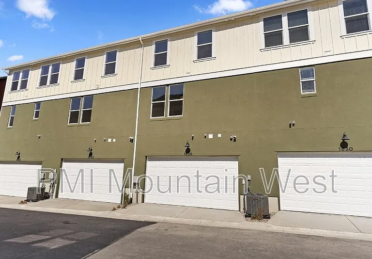 1836 W Red Twilight Ln — Photo 31