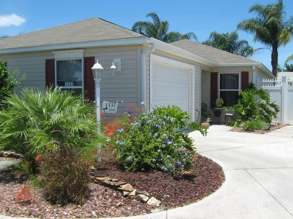 1537 Double Palm Pl, The Villages, FL 32162