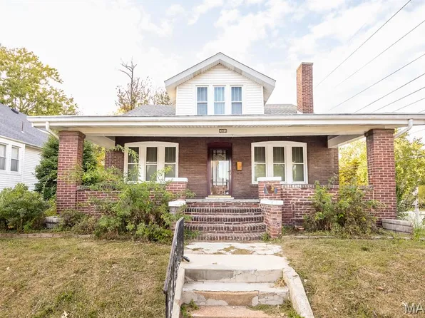 301 S 15th St, Belleville, IL 62220