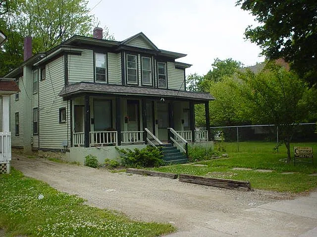 930 & 932 S. Park St.