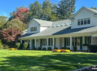 30 Chestnut Ridge Rd, Saddle River, NJ 07458